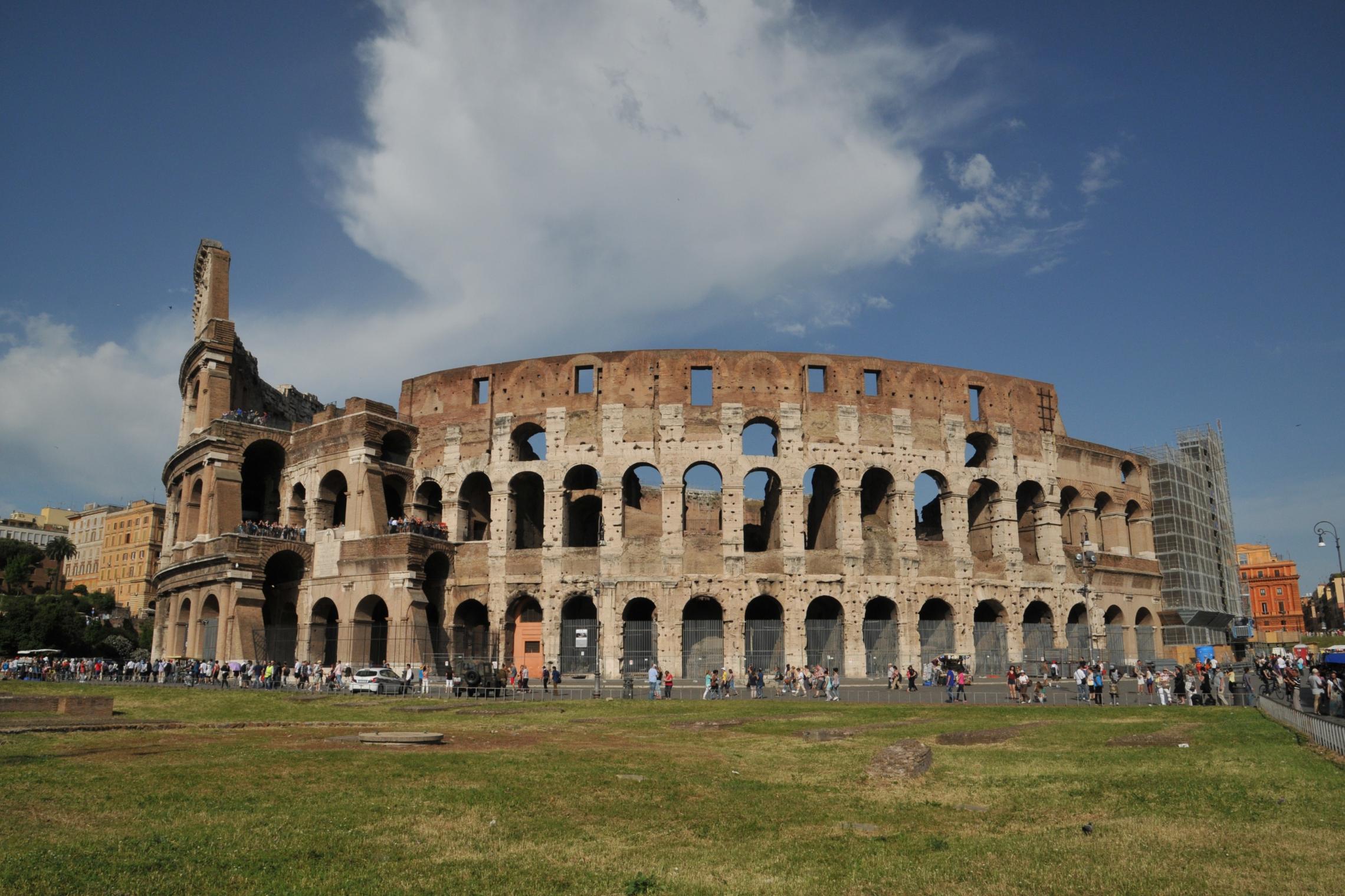 2018_08429_Colosseo_Gesamtansicht